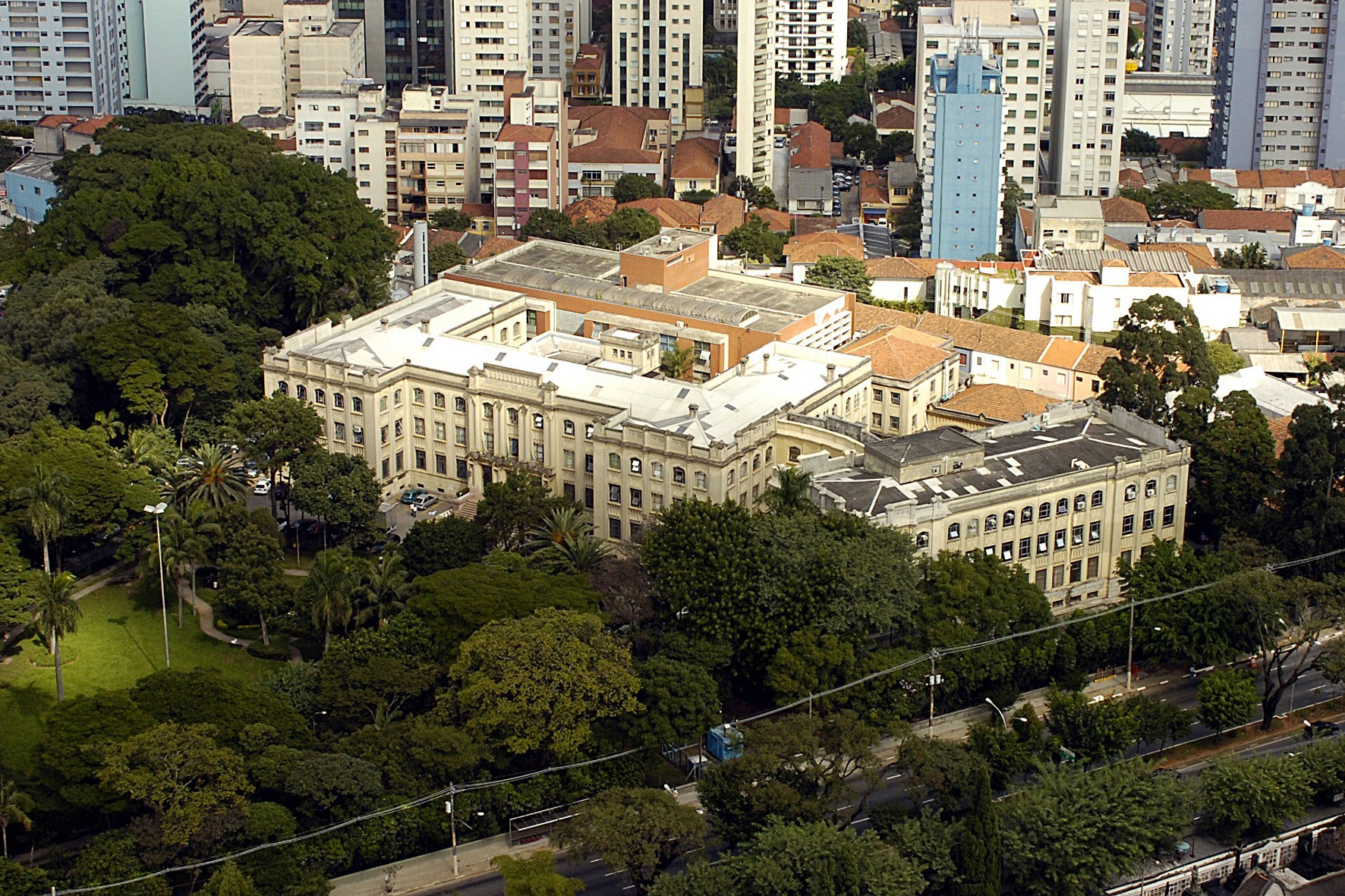 Vista aérea da Faculdade de Saúde Pública